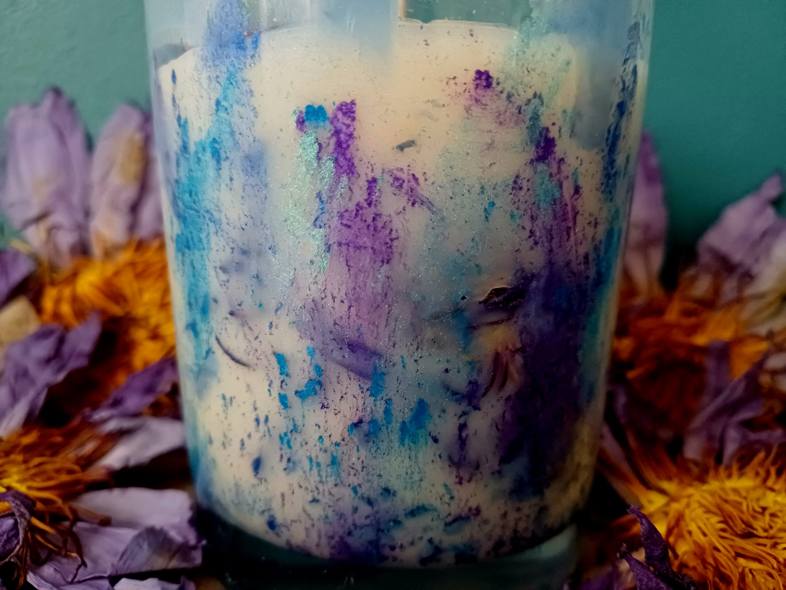 Blue Lotus & Frankincense Botanical Candle