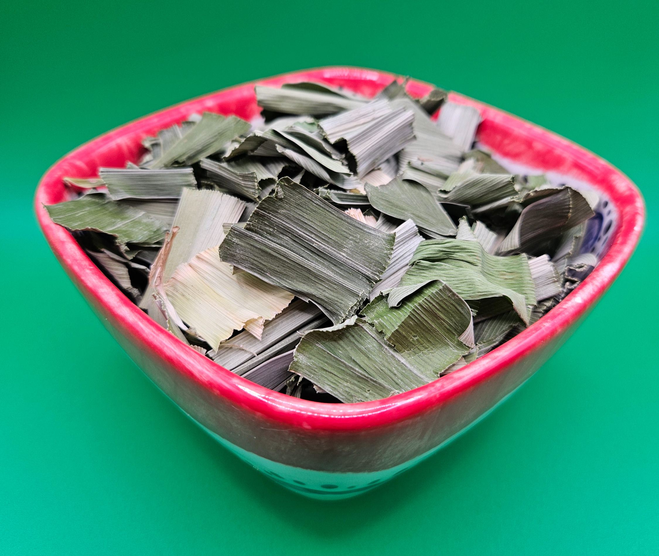 Dried/Cut Pandan Leaves (Screw Pine)