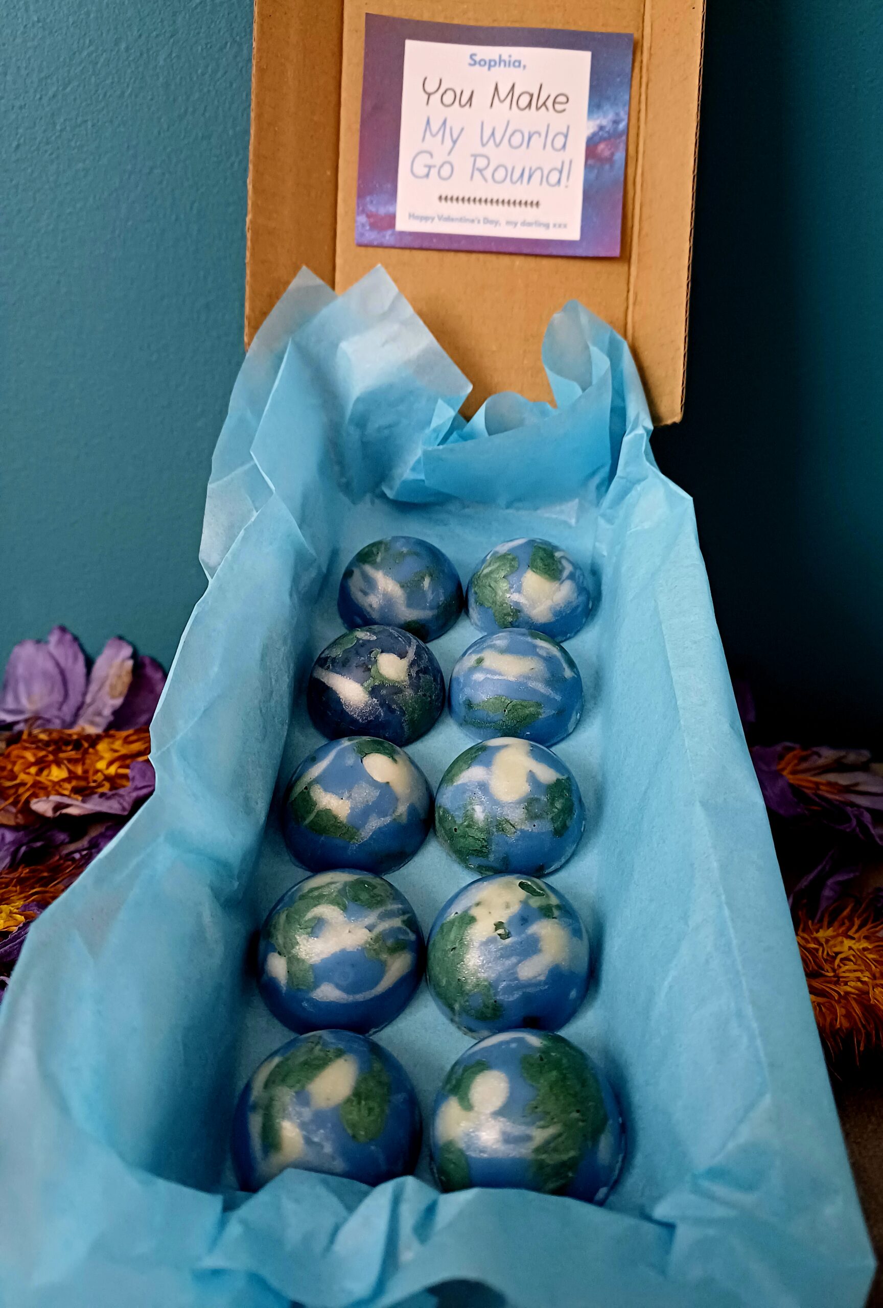 'You Make My World Go Round' Personalised Wax Melts (10-pack, Blue Lotus)
